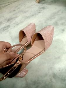 Rose Gold Heels 🌸🎀