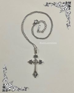 Y2k Pinterey Cross Pendant Necklace