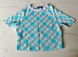 Knitted cropped top