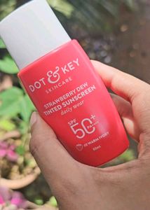 Dot &amp; Key Sunscreen