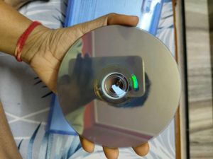 Devil Marycry5 nd Battlefield 1 PS4 games disc