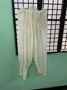 Off White Shalwar Suit With Dupatta