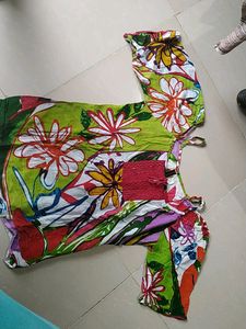 New floral top