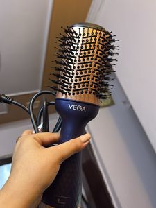 Vega Blow Dry Brush