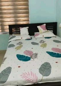 Leaf Print Bedsheet Set
