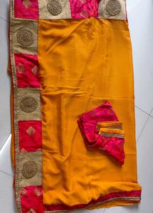 Heavy Border Saree 🎀