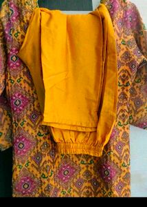 Kurta Set With Dupatta