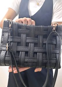Classy Y2K Shoulder Bag