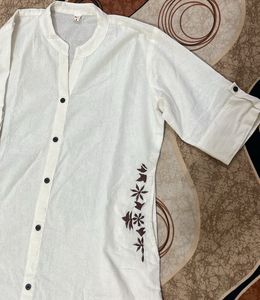 Unused New White Embroidered Kurta Set