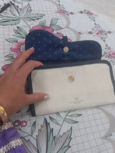 Hand Clutch In Oriflame
