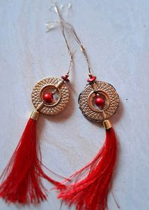 Red Tassel Latkan
