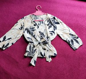Floral Print Tie-Waist Top