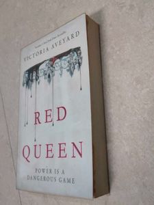 Red Queen by Victoria Aveyard
