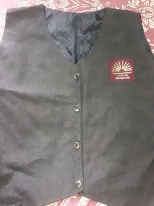 Kendriya Vidyalaya Girls School Winter Uniform Wit