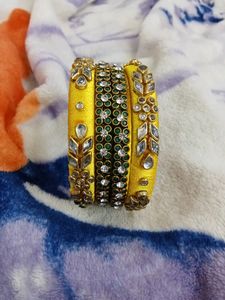 Handmade silk Thread Kundan Bangles Set