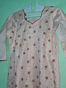 Elegant Embroidered Kurta