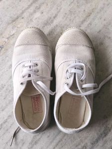 Boys School Shoe White 4 Size