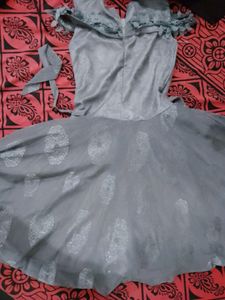 11-12 year girl grey party wear frock never used