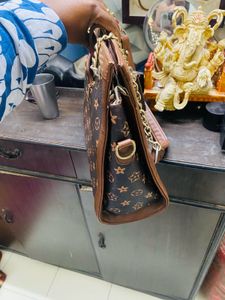 Lv  Shoulder Bag