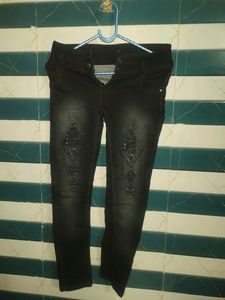 Damage Jeans Black Colour