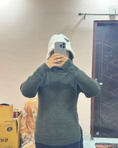 Stylish Green Knit Turtleneck Sweater