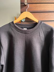 Black Sweatshirt