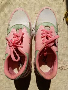 Pink & Green 'Layasa' Sneakers