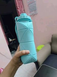 Folding silicone water bottle