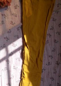Vibrant Mustard Leggings!
