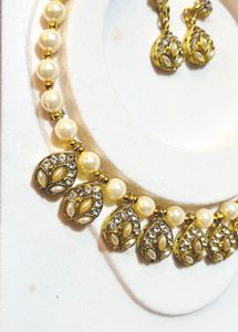 Pearl Necklace &amp; Earring Set