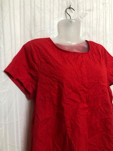 Red Short Sleeve Top