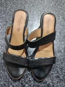 Black Sandal