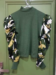 Green Camo Sleeve Top