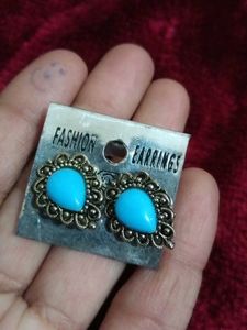 Beautiful Women Earring Short