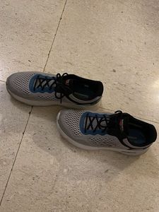 Skechers Go Run Shoes With Perfect Condition