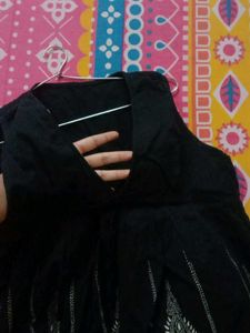 Black Sleeveless Paisley Dress