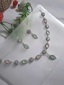 Elegant Necklace &amp; Earring Set