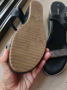 Black Rhinestone Sandals kneetoes