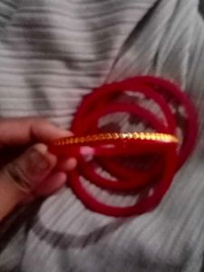 Women Kada