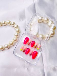 Press-On Nail Set
