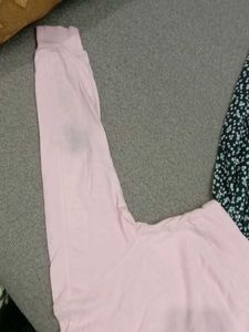 Cute Girl&#39;s classic style tops 🖤🤍💓