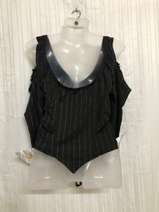 Rubies Black Cold Sleeve Top