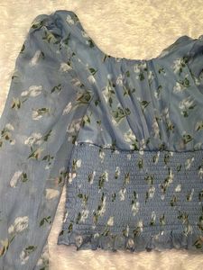 Vintage Blue Florals Smocked Top🌟