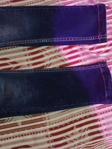I Am Selling A Skinny Jeans