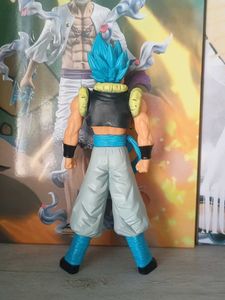 Super Saiyan Blue Gogeta