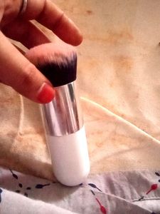 Mac Blushing Brush