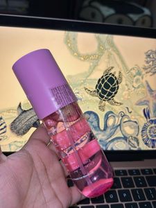 Aqualogica Dewy Floral Kiss Mist