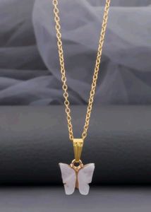 Butterfly Pendant Necklace Set