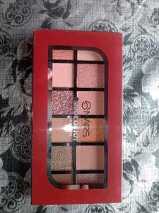 Mars 02 Eyeshadow Palette – Cosmic Crush