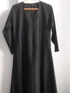 Elegant Black Burqa For Girls.